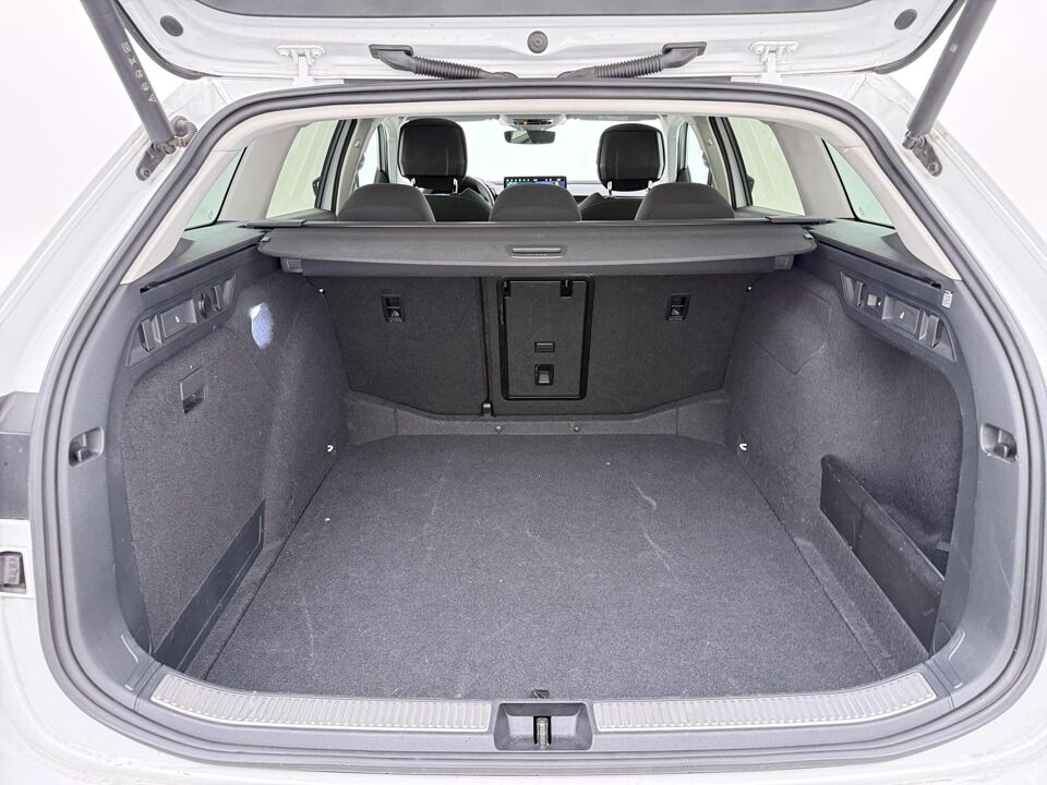 Škoda Superb Combi 1.5 TSI First Edition