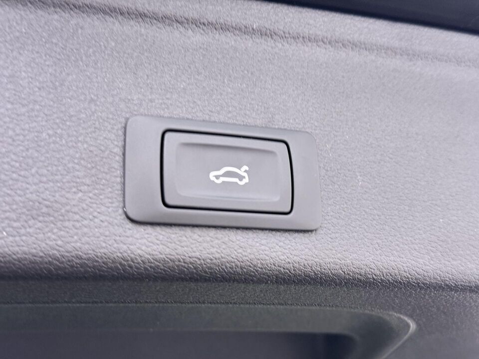 Audi A4 Avant 35 TFSI S-Line Competition