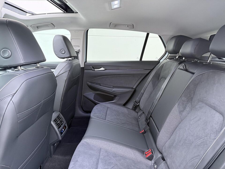 Volkswagen Golf Style Edition 1.5 eHybrid 150 kW / 204 PK