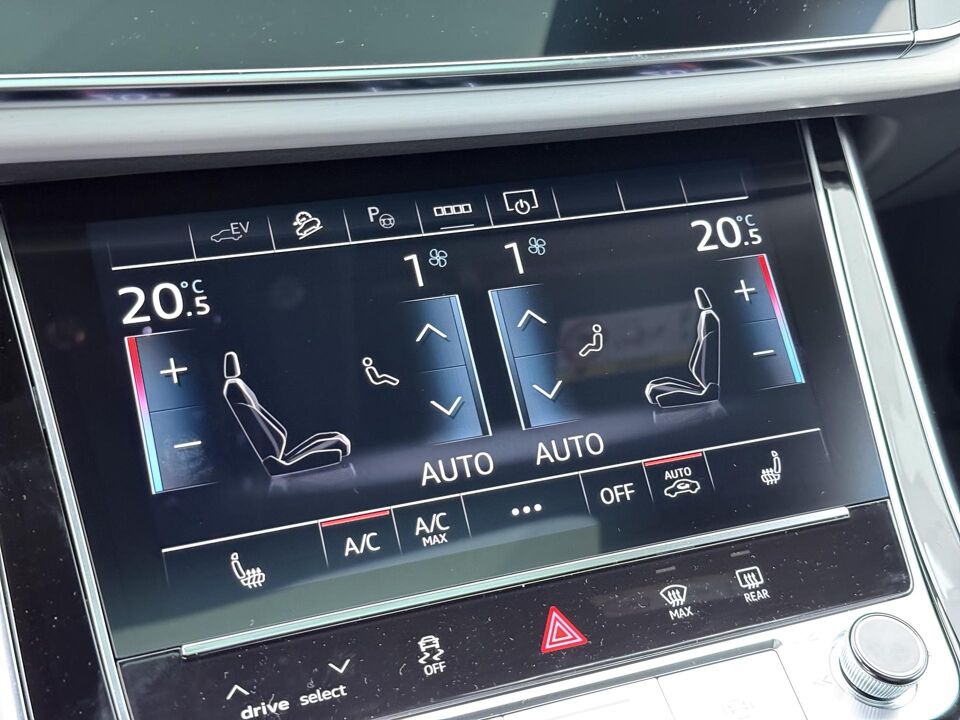Audi Q8 Pro Line S 55 TFSI e 290 kW / 394 PK Quattro