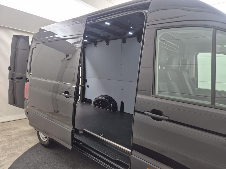 VW-Bedrijfswagens Crafter 35 2.0 TDI 140 PK L3H3 Highline