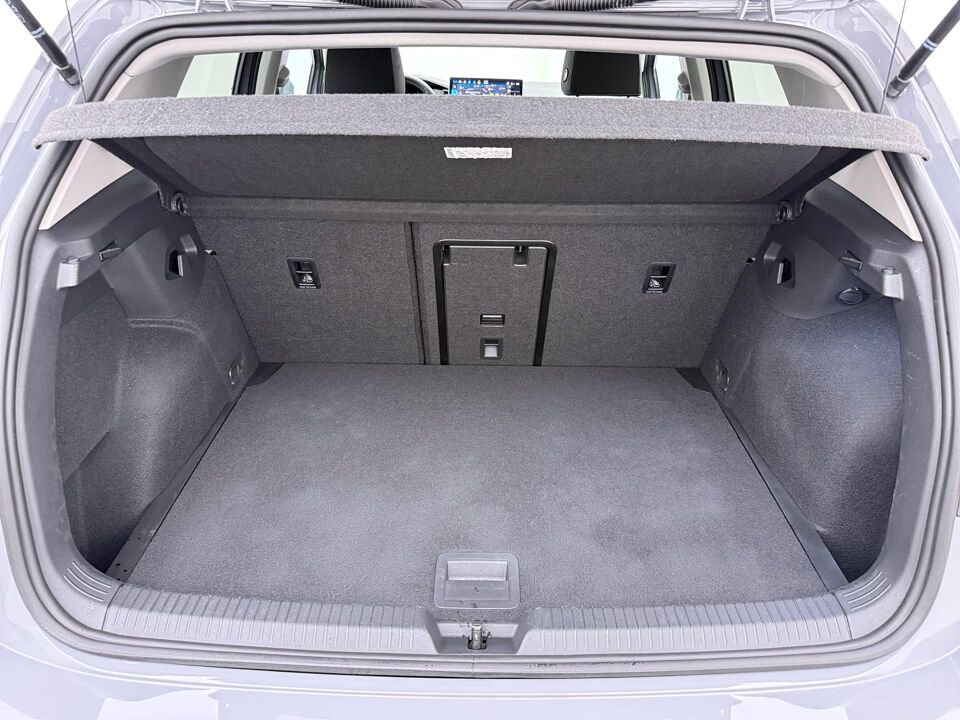 Volkswagen Golf 1.5 eTSI Life Edition