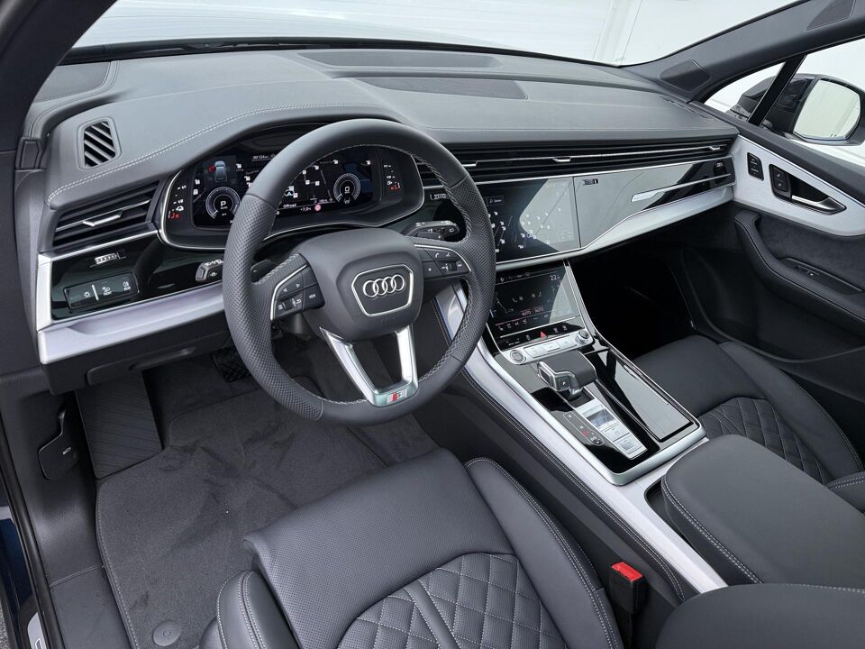Audi Q7 Pro Line S 55 TFSI e 290 kW / 394 PK