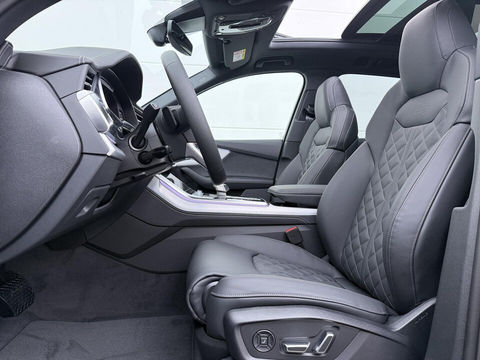 Audi Q7 Pro Line S 55 TFSI e 290 kW / 394 PK
