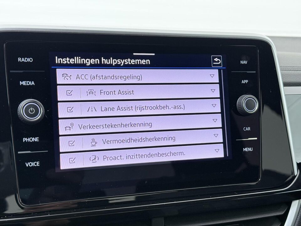 Volkswagen T-Roc 1.5 TSI R-Line