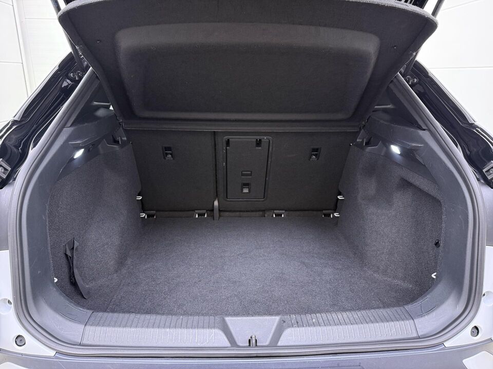 Volkswagen ID.4 First 77 kWh