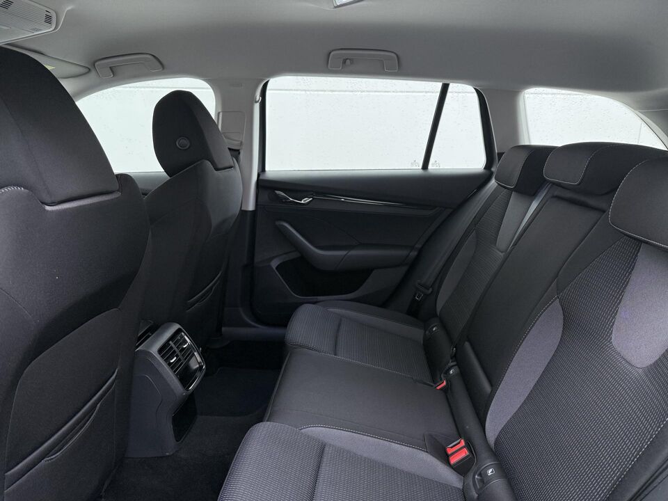 Škoda Octavia Combi 1.0 e-TSI Business Edition