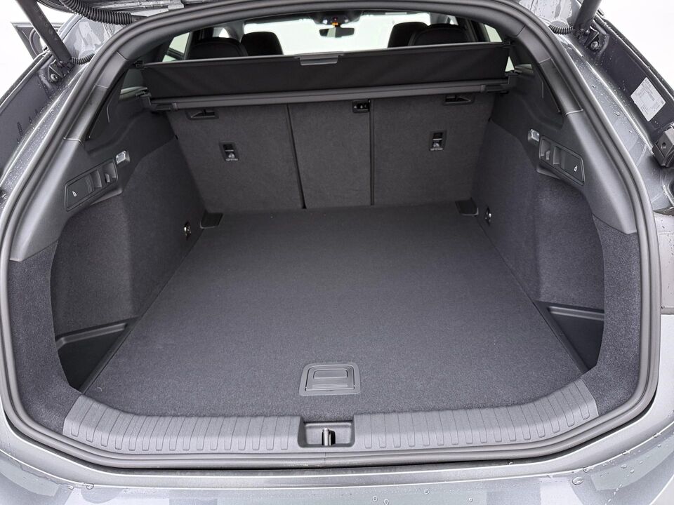 Audi A6 Avant e-tron S edition 83 kWh 210 kW / 286 PK