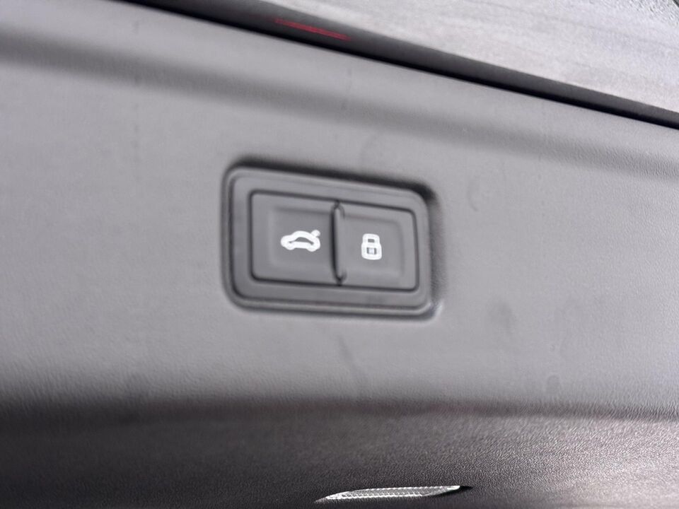 Audi A6 Avant e-tron S edition 83 kWh 210 kW / 286 PK