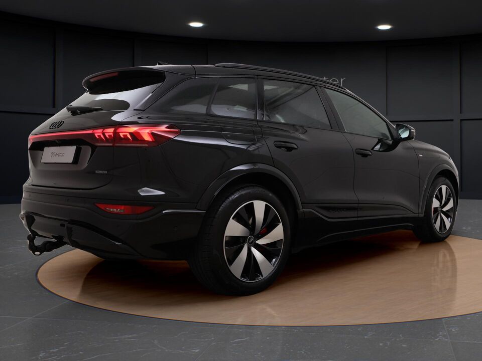 Audi Q6 e-tron S edition 100 kWh 315 kW / 428 PK