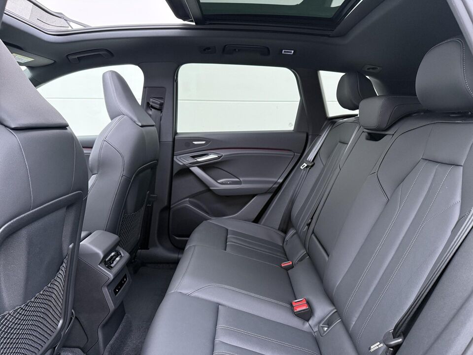 Audi Q6 e-tron S edition 100 kWh 315 kW / 428 PK