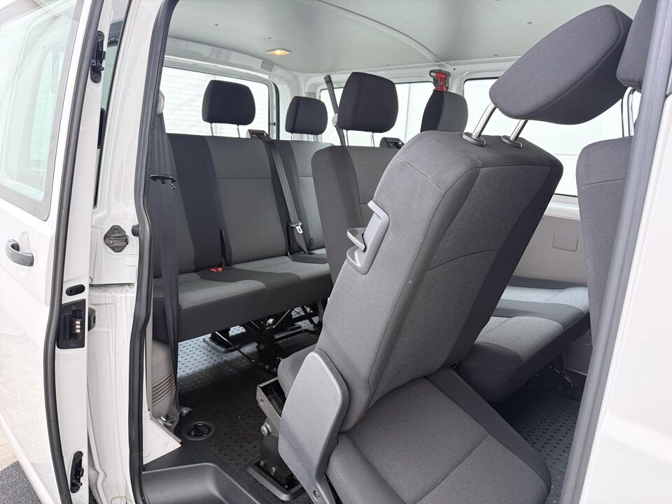Volkswagen Transporter Kombi 2.0 TDI 102 PK L1H1 9 Persoons