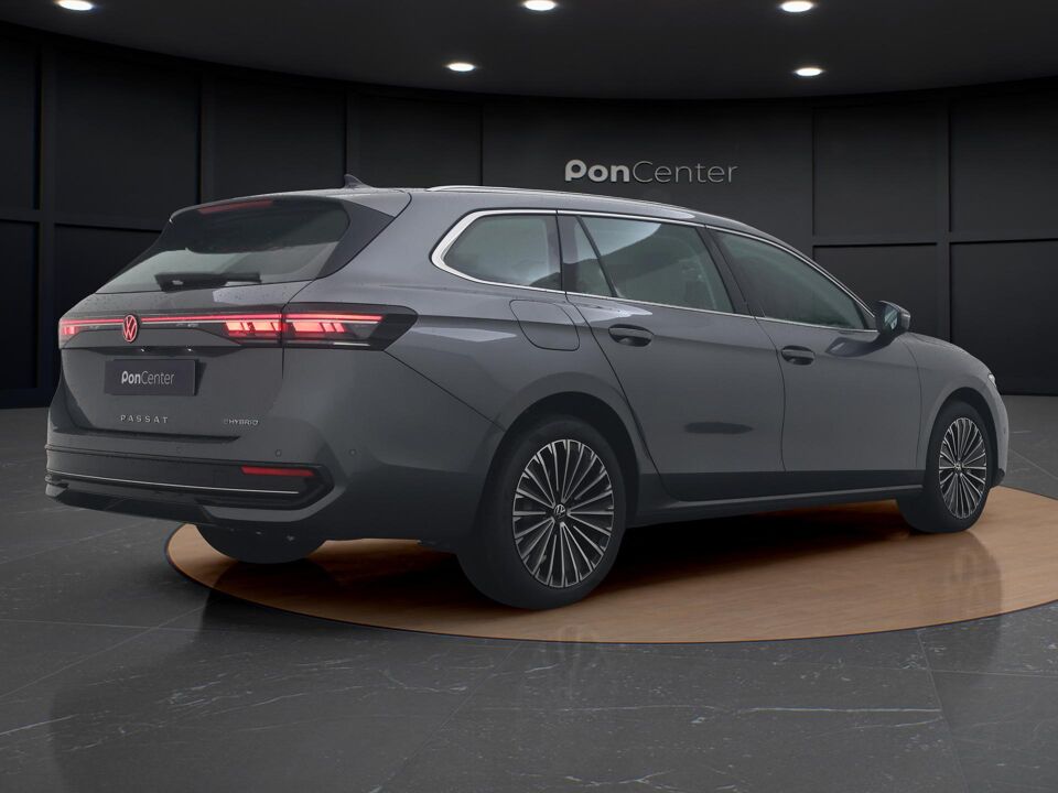 Volkswagen Passat Variant Elegance Business 1.5 eHybrid 150 kW / 204 PK