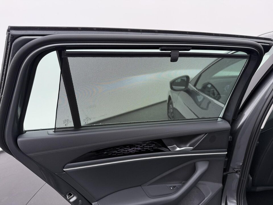 Volkswagen Passat Variant Elegance Business 1.5 eHybrid 150 kW / 204 PK