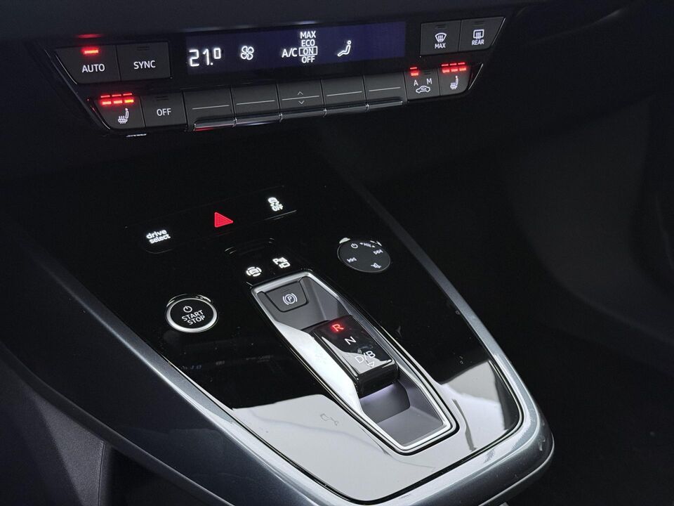 Audi Q4 Sportback e-tron S edition Competition 45 82 kWh 210 kW / 286 PK