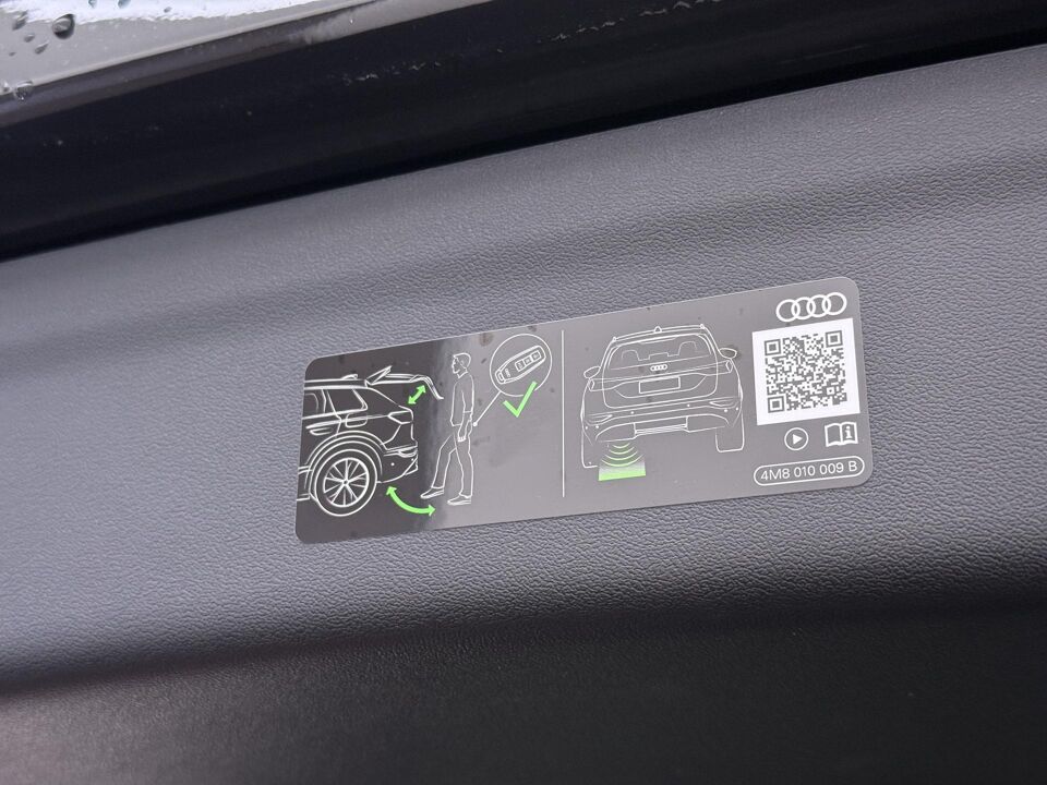 Audi Q6 e-tron S edition 83 Kwh 185 kW / 252 PK