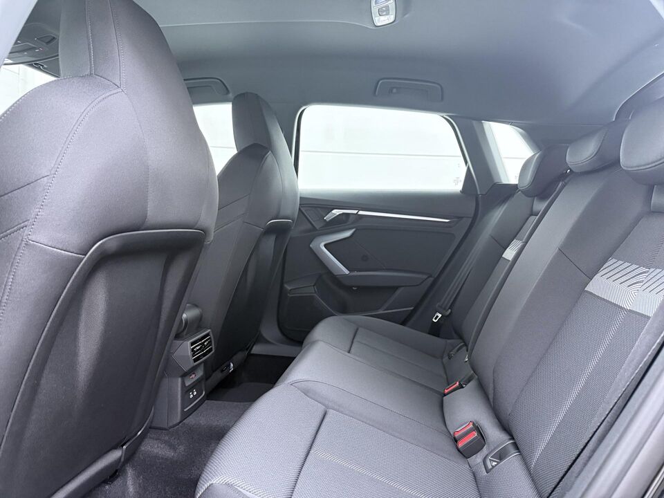 Audi A3 Sportback Advanced edition 40 TFSI e 150 kW / 204 PK