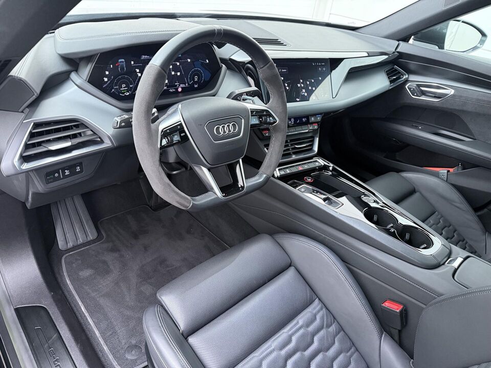 Audi e-tron GT 93 kWh