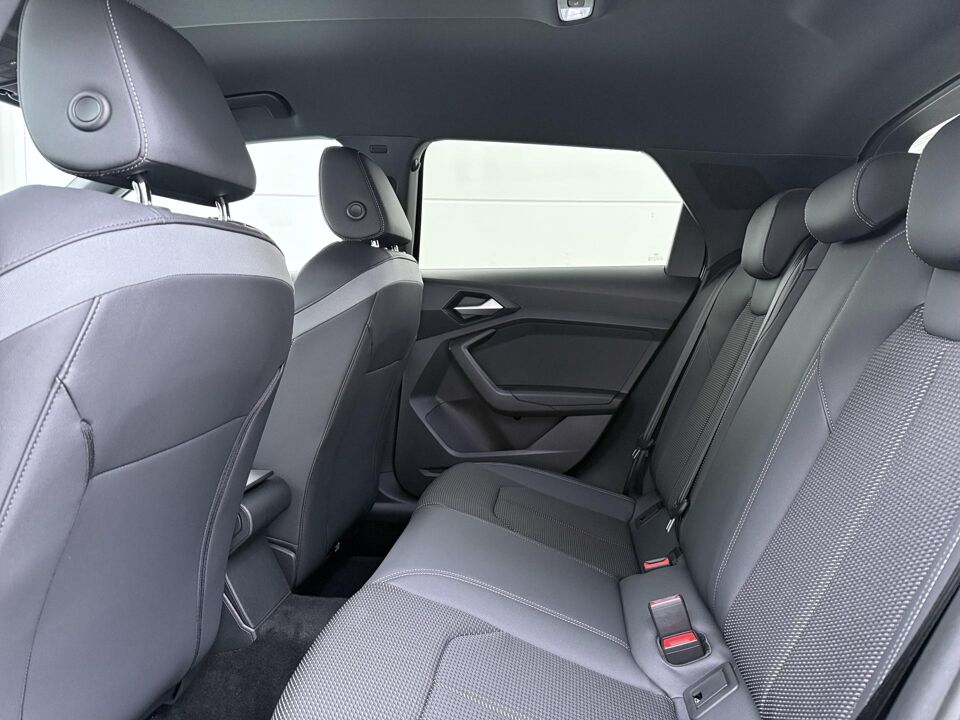 Audi A1 Sportback 25 TFSI S-line