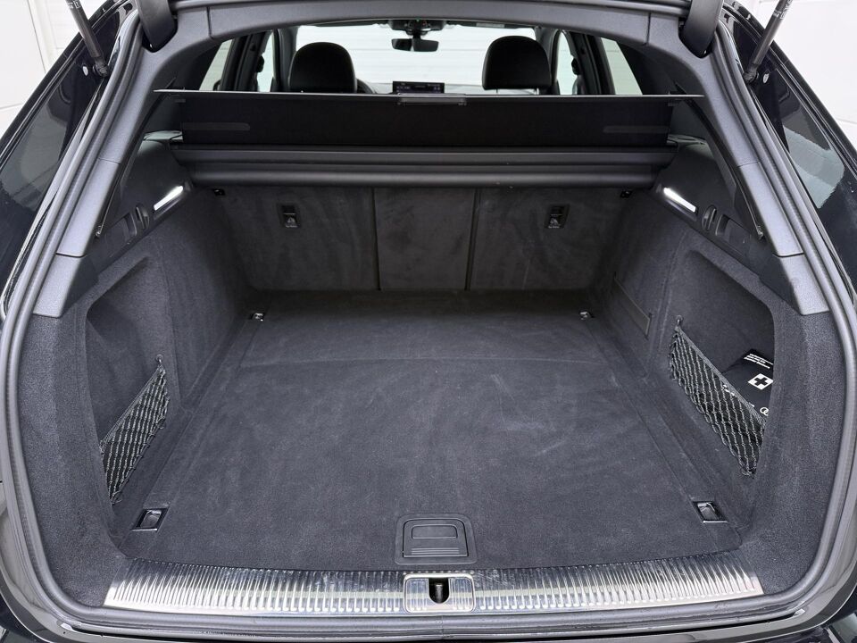 Audi A4 Avant 35 TFSI S-line