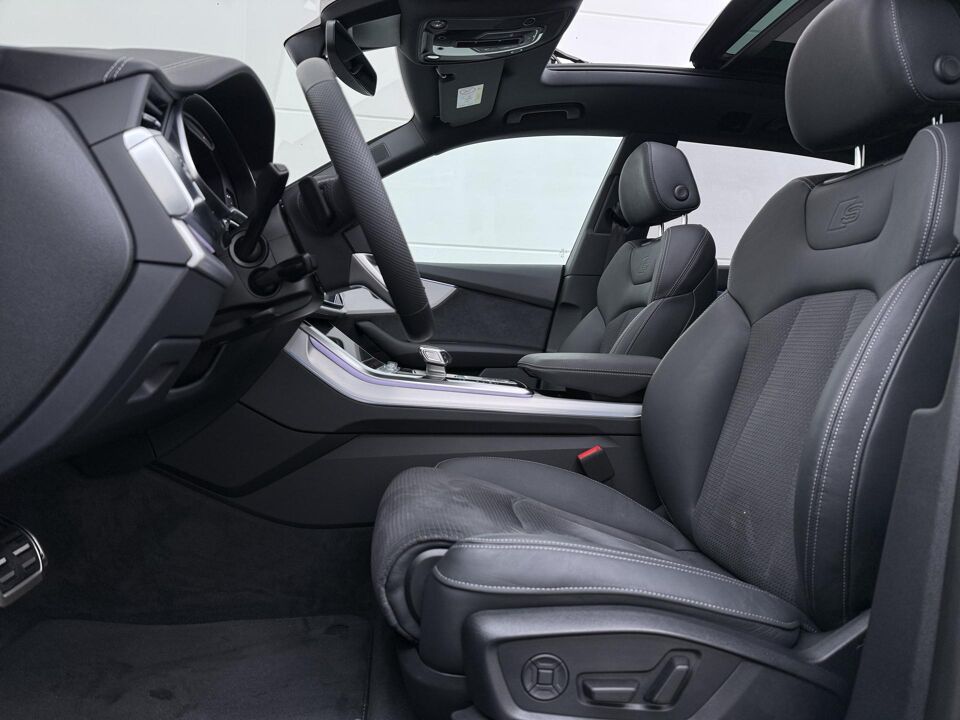 Audi Q8 55 TFSI e Quattro S-Line
