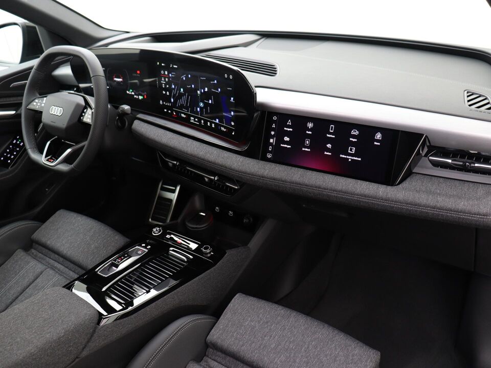 Audi Q6 Sportback e-tron S edition 83 Kwh 185 kW / 252 PK
