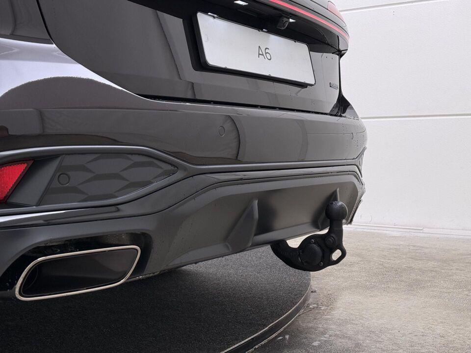 Audi A6 Avant S edition 2.0 e-hybrid 220 kW / 299 PK