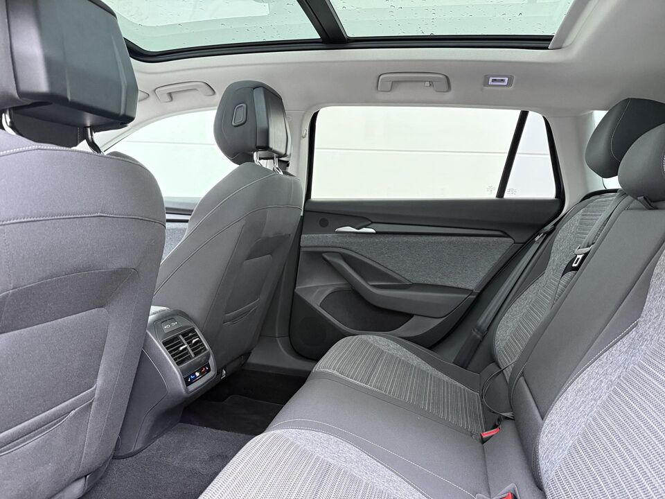 Škoda Superb Combi 1.5 TSI MHEV First Edition