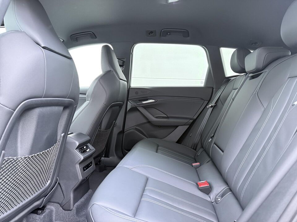 Audi Q6 e-tron S edition 83 Kwh 185 kW / 252 PK
