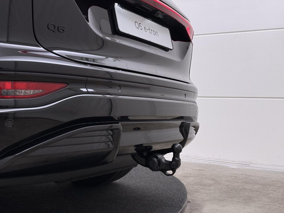 Audi Q6 e-tron S edition 83 Kwh 185 kW / 252 PK
