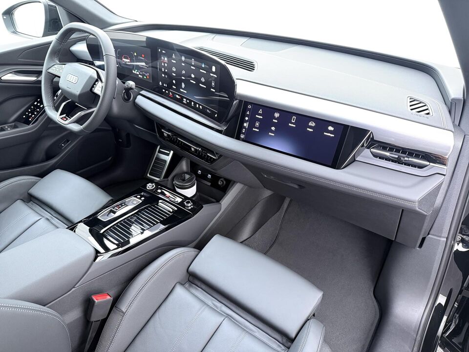 Audi Q6 e-tron S edition 83 Kwh 185 kW / 252 PK