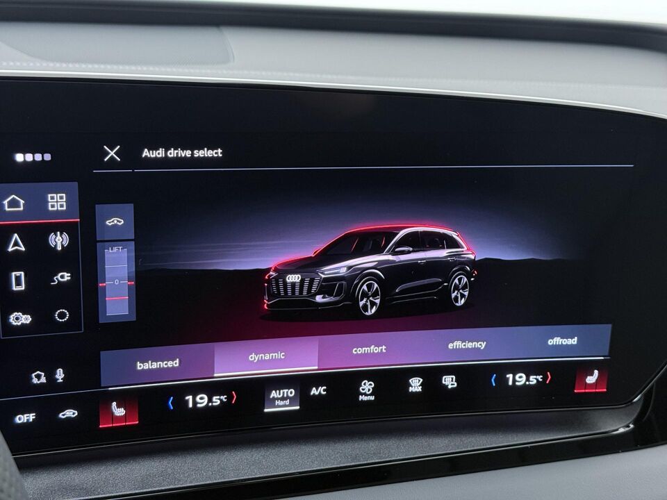 Audi Q6 e-tron S edition 83 Kwh 185 kW / 252 PK