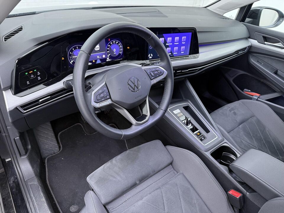 Volkswagen Golf 1.0 eTSI Life