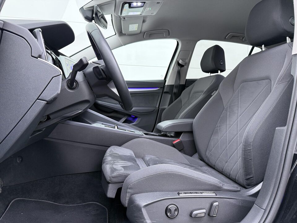 Volkswagen Golf 1.0 eTSI Life