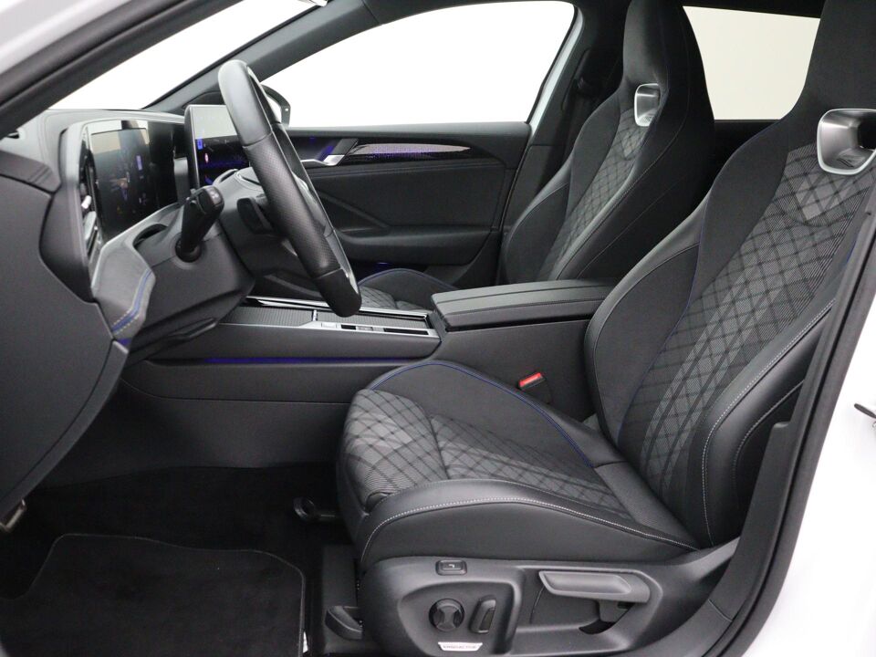 Volkswagen Passat Variant 1.5 eTSI R-Line Edition