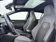 Volkswagen Golf 1.5 eTSI R-Line