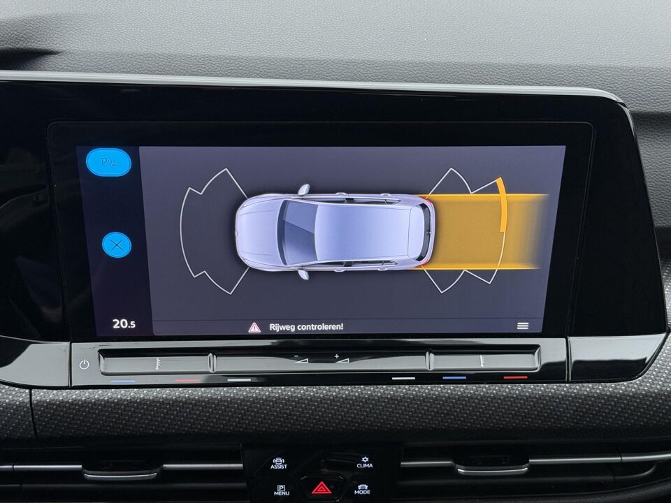 Volkswagen Golf 1.5 eTSI R-Line