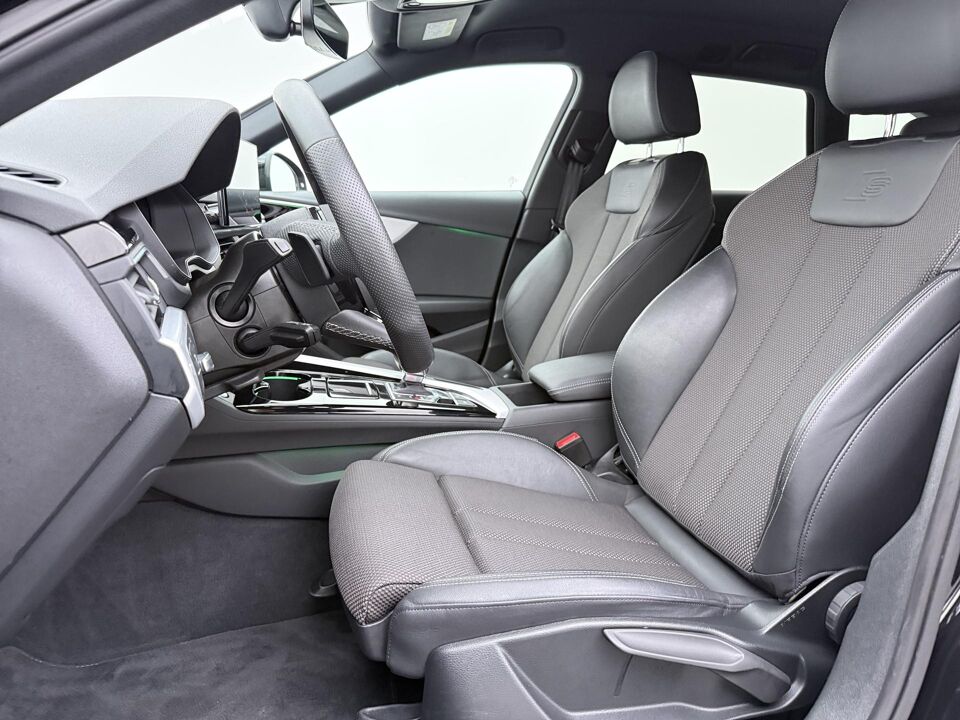 Audi A4 Avant 35 TFSI S-line Competition