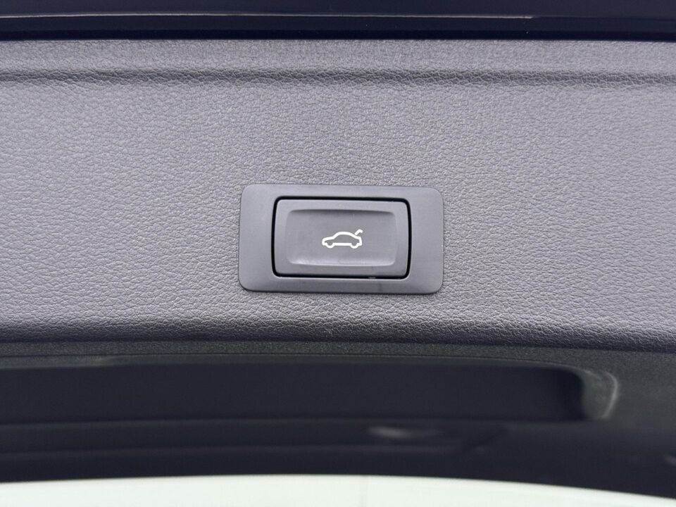 Audi A4 Avant 35 TFSI S-line Competition