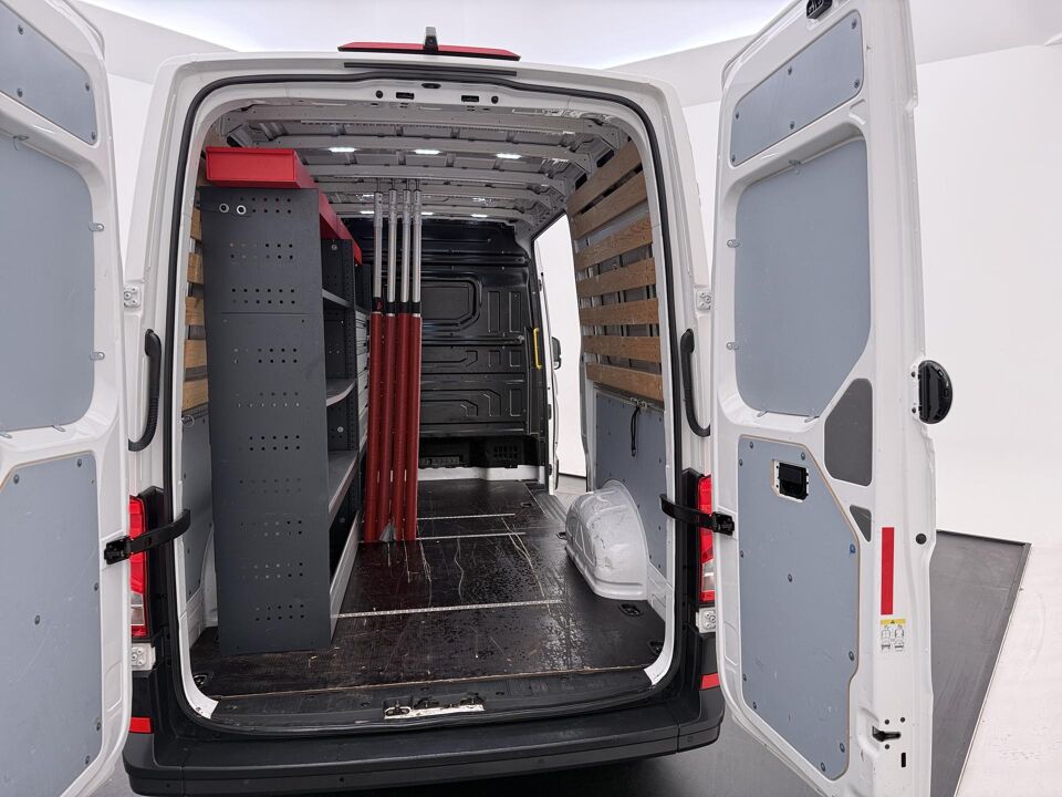 VW-Bedrijfswagens Crafter 35 2.0 TDI 140 PK Aut. L3H3 Comfortline