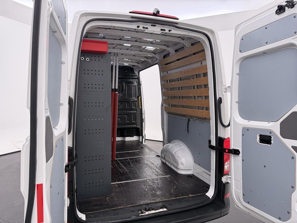 VW-Bedrijfswagens Crafter 35 2.0 TDI 140 PK Aut. L3H3 Comfortline
