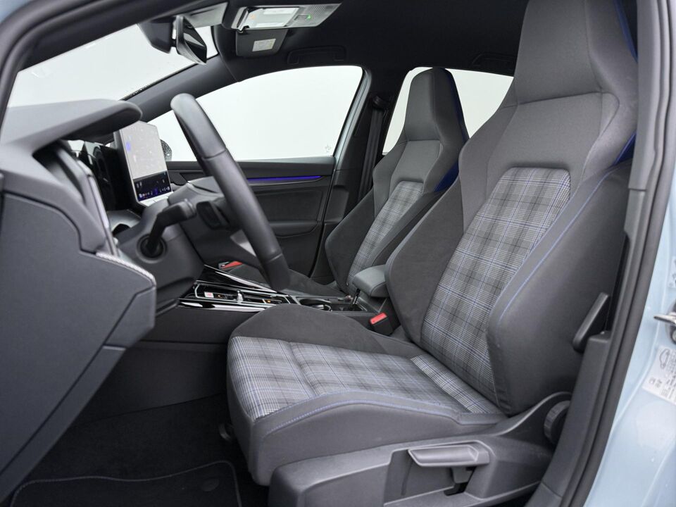 Volkswagen Golf 1.5 eHybrid GTE 272 PK