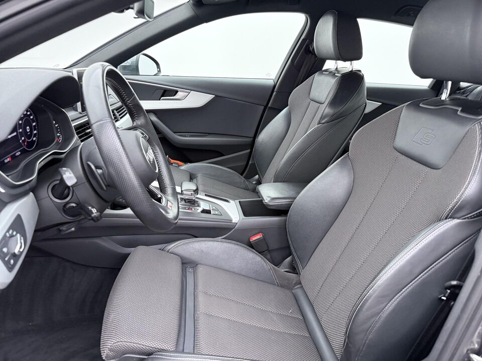 Audi A4 Limousine 1.4 TFSI Sport S-line edition