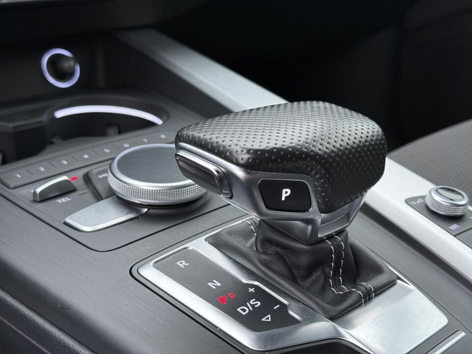 Audi A4 Limousine 1.4 TFSI Sport S-line edition