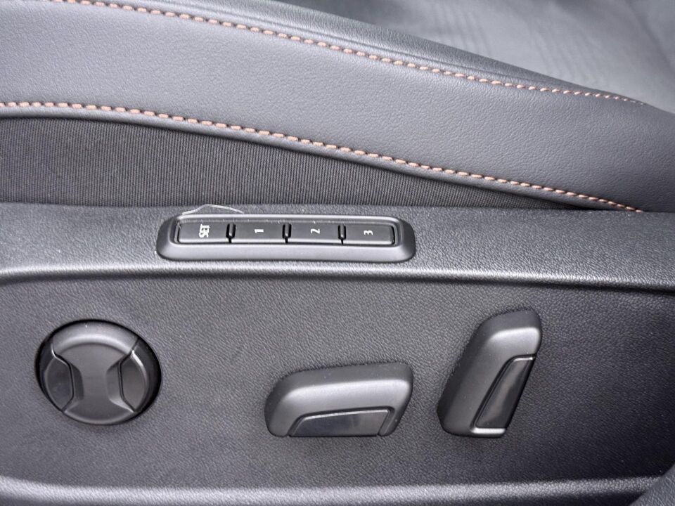 CUPRA Leon 1.5 TSI e-Hybrid Business