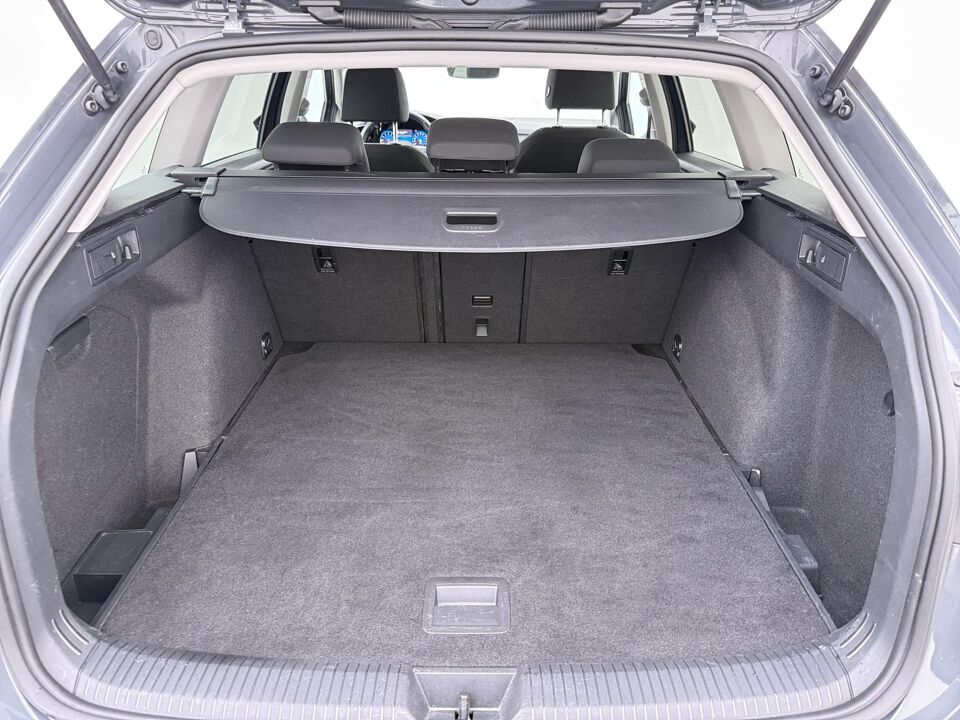 Volkswagen Golf Variant 1.5 eTSI Style