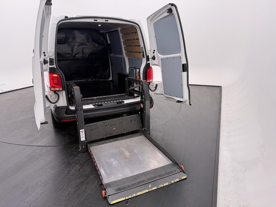 VW-Bedrijfswagens Transporter 2.0 TDI 110 PK L1H1 28 Comfortline