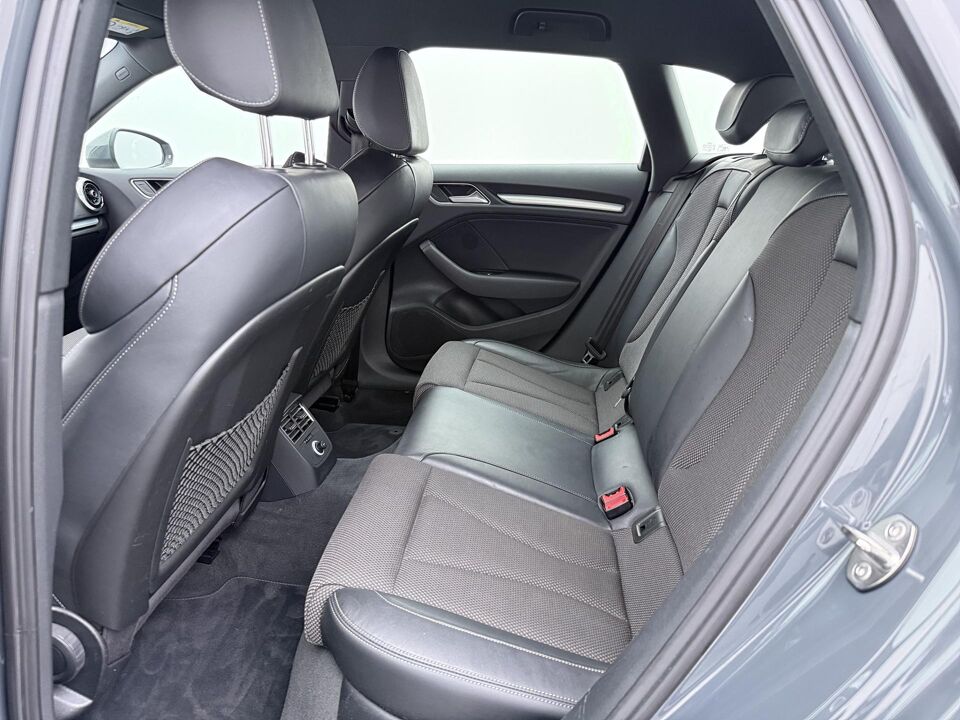 Audi A3 Sportback 35 TFSI Sport S-Line