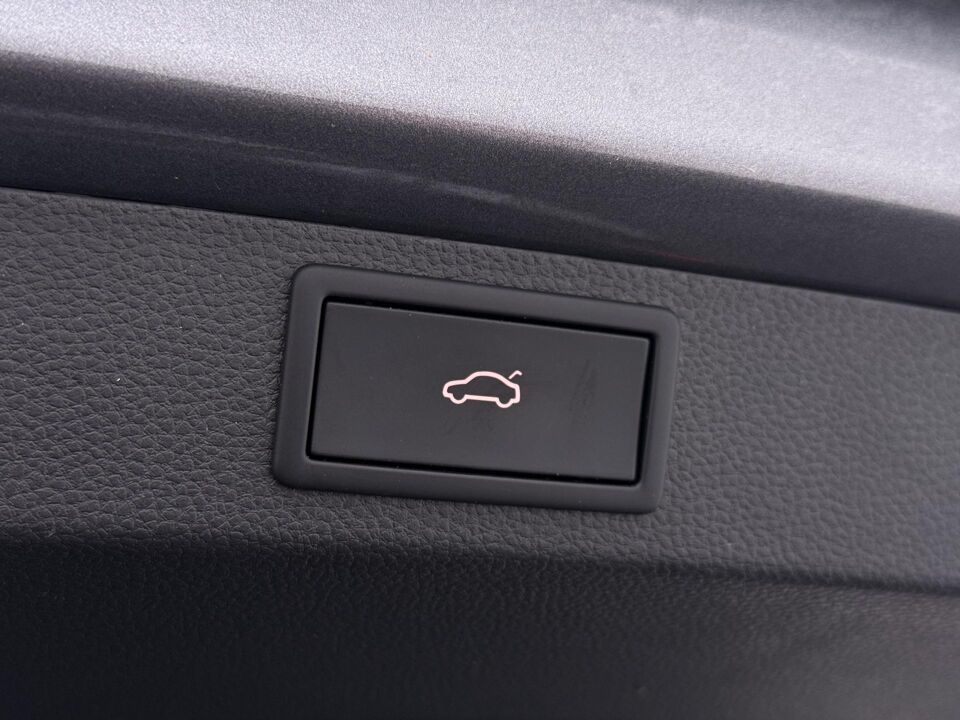 Škoda Karoq 1.5 TSI Sportline Business