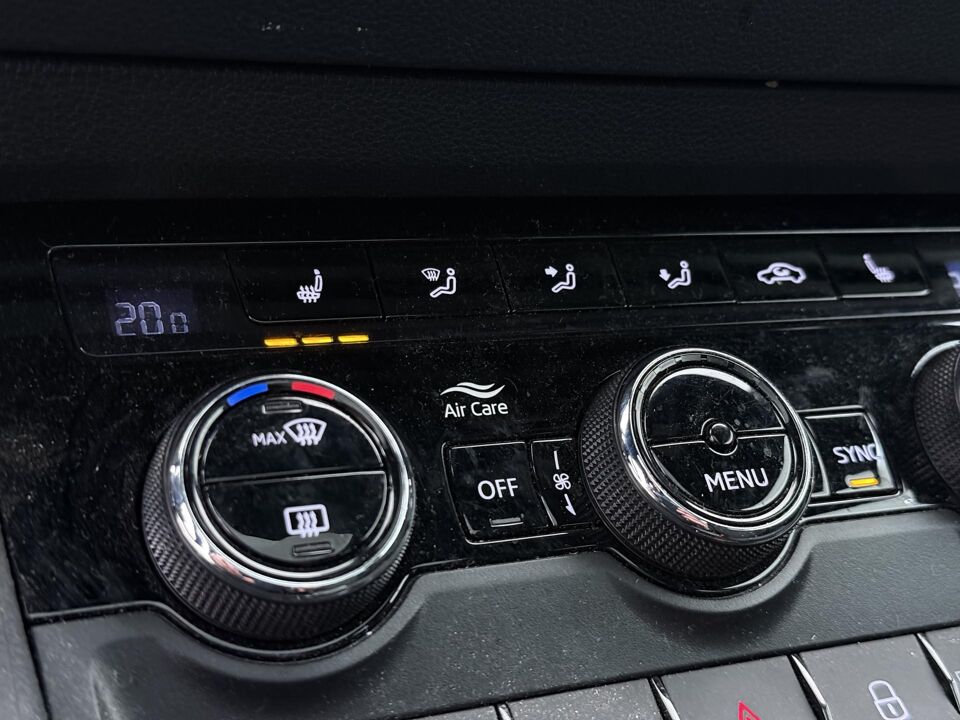 Škoda Karoq 1.5 TSI Sportline Business